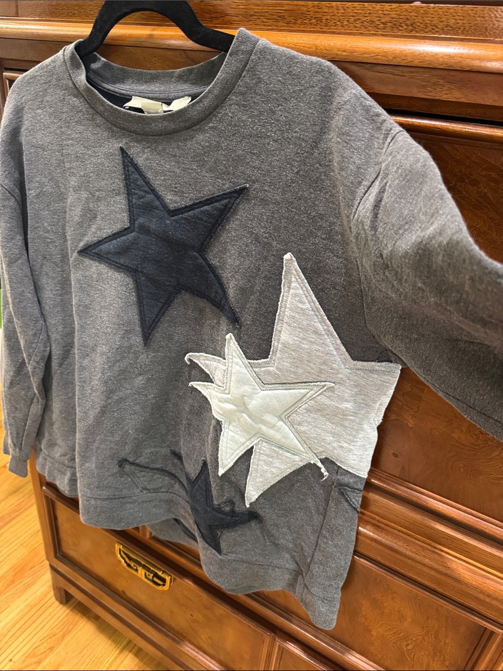 Stella McCartney Gray Sweatshirt with Star Appliqués - Picture 2 of 5